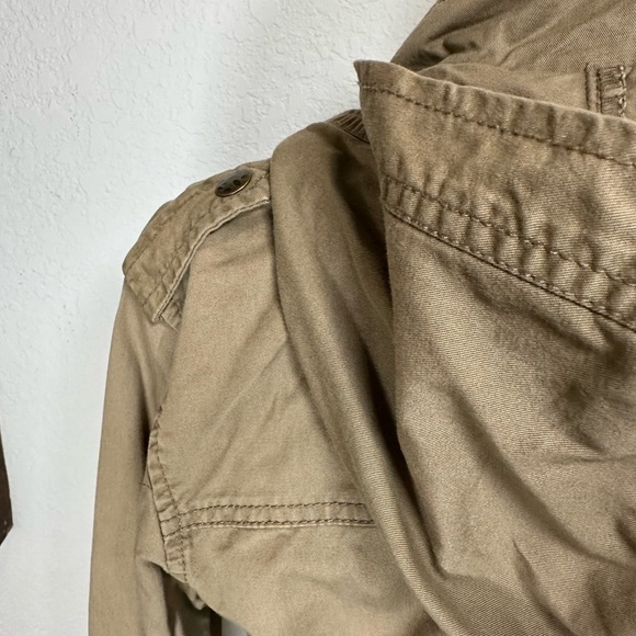 Women's Army Green Utility Jacket - Picture 8 of 14